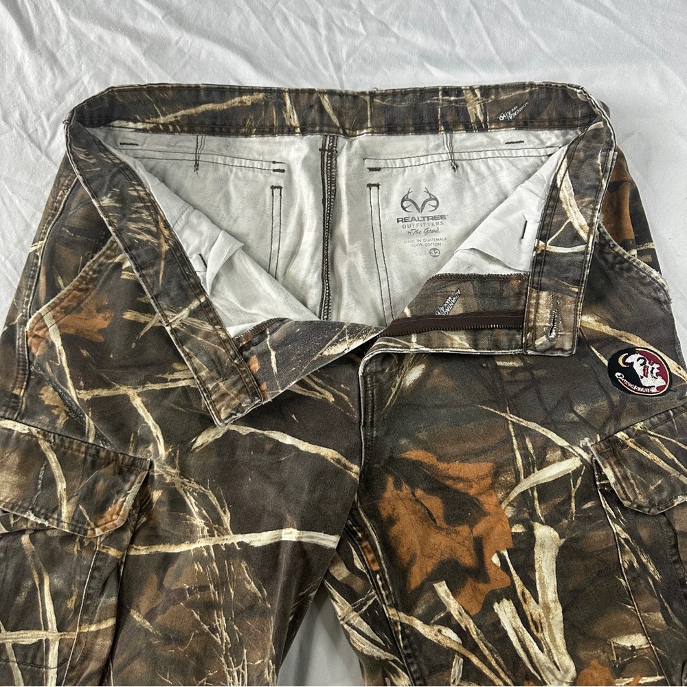 FSU x Realtree Camo Cargo Shorts - Florida State University - Size 32 - 288 - Picture 5 of 7
